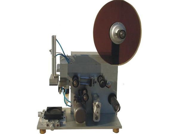 MT-60半自動(dòng)平面不干膠貼標機